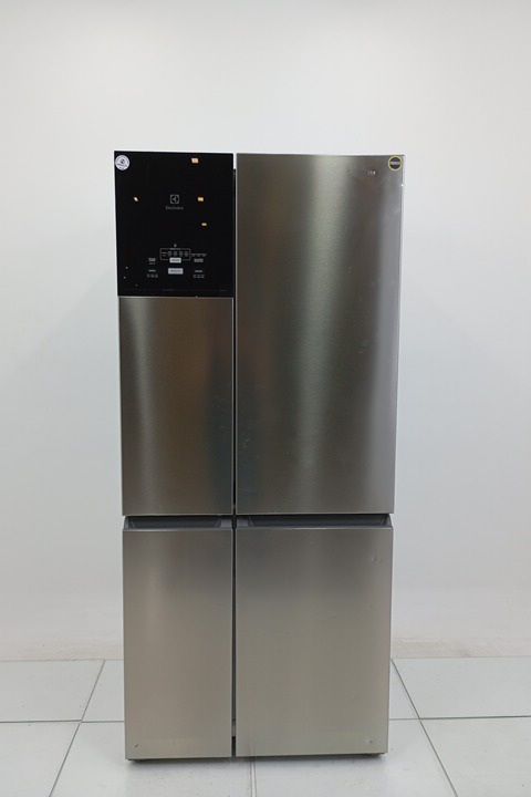 REFRIGERADOR ELECTROLUX IQ8S FROST FREE MULTI