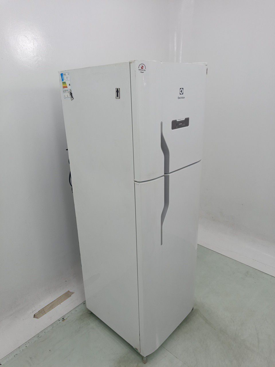 GELADEIRA ELECTROLUX DFN41 FROST FREE 371L DU