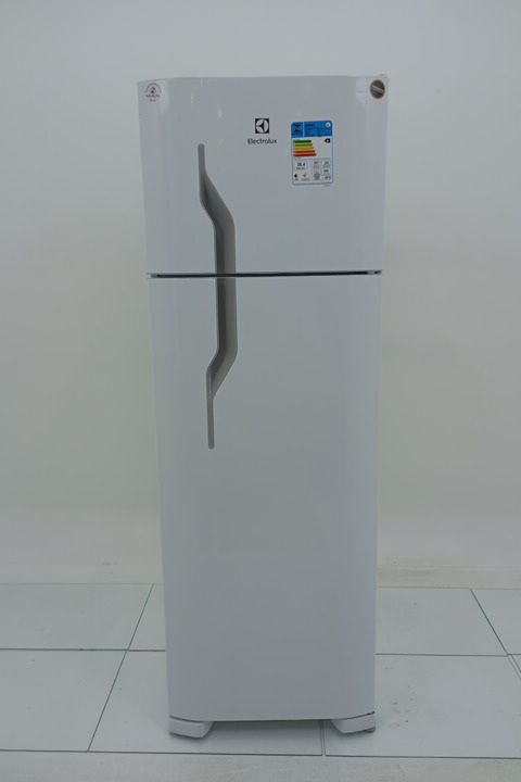 REFRIGERADOR ELECTROLUX DC35A   DUAS PORTAS C