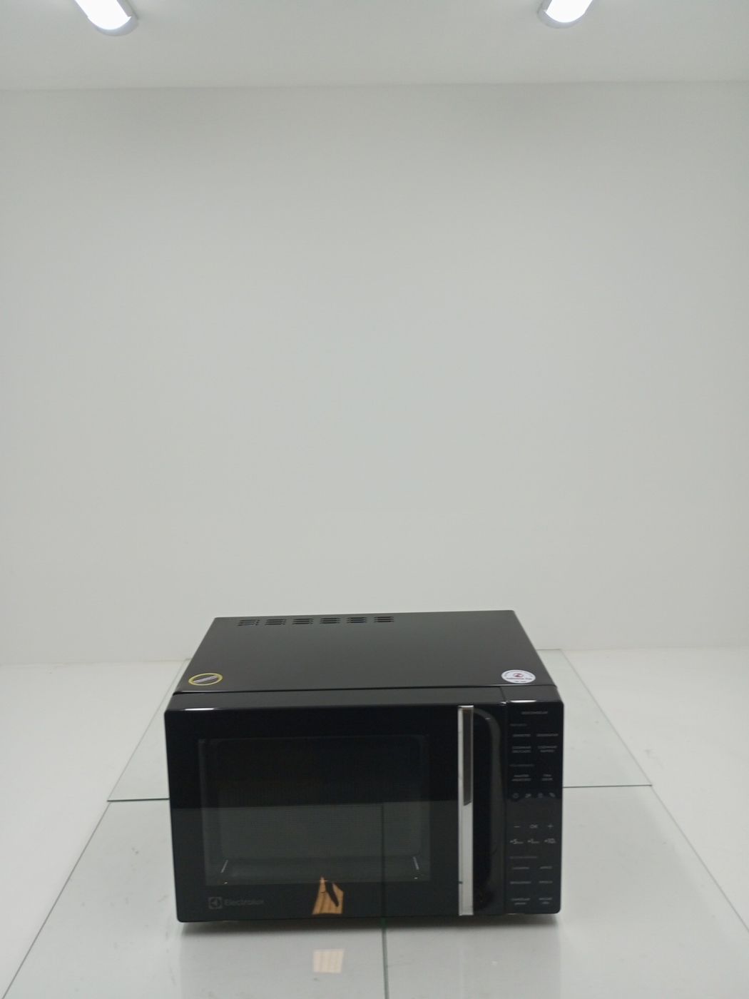 MICRO-ONDAS ELECTROLUX ME23P 23L - PRETO