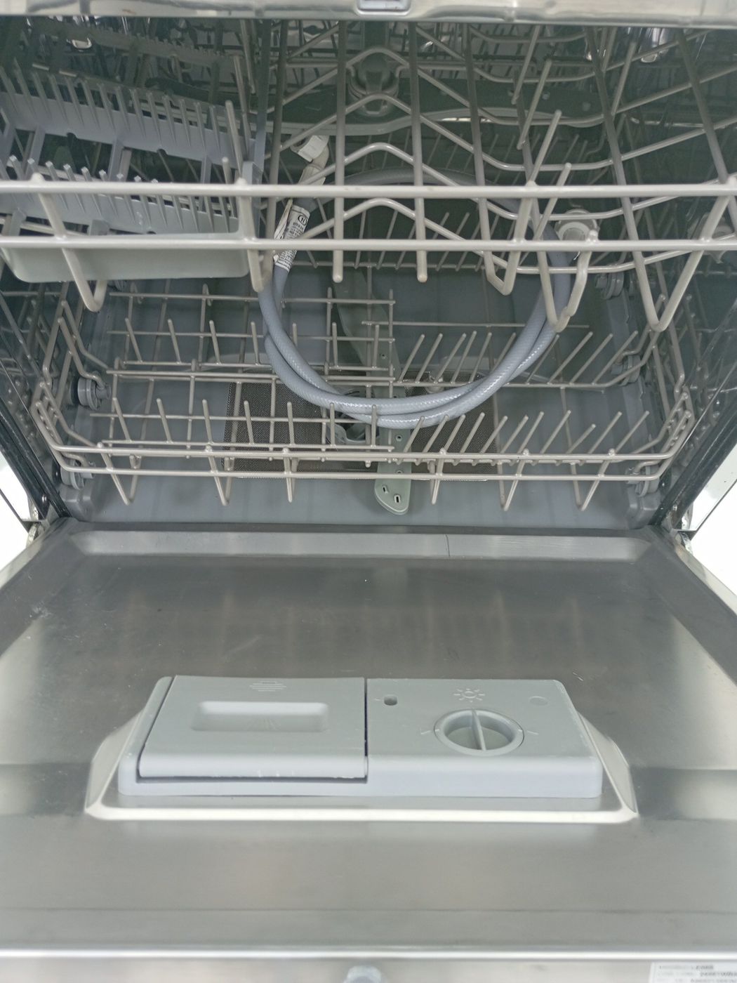 LAVA LOUCAS ELECTROLUX LE08S - Lava Louça Ele