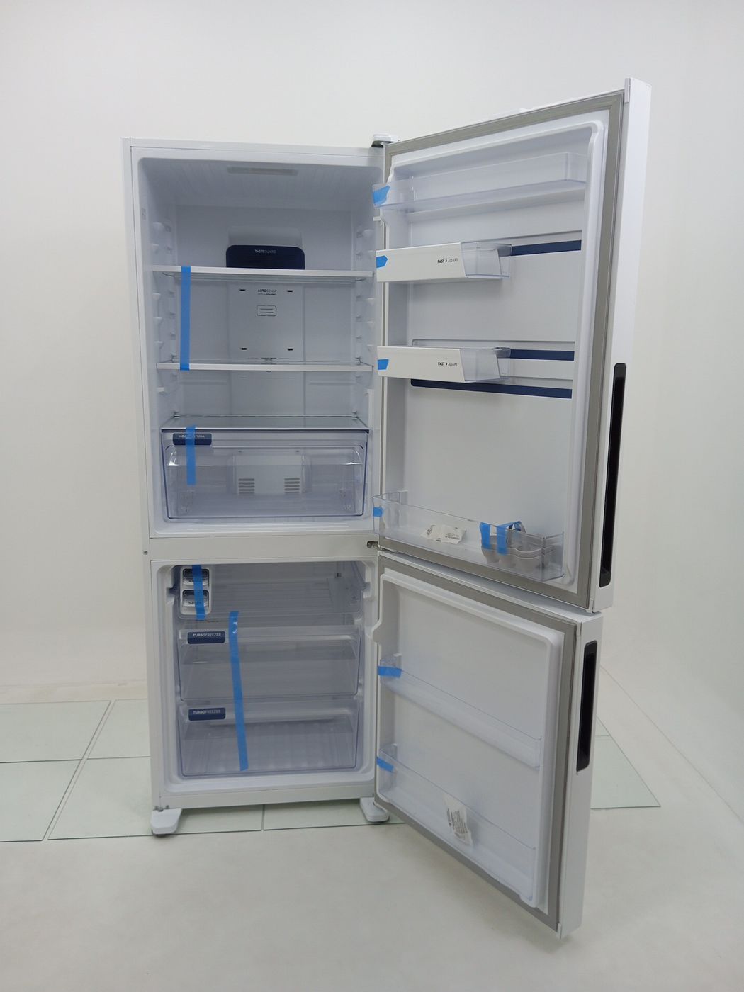 REFRIGERADOR ELECTROLUX IB7 FROST FREE INVERT