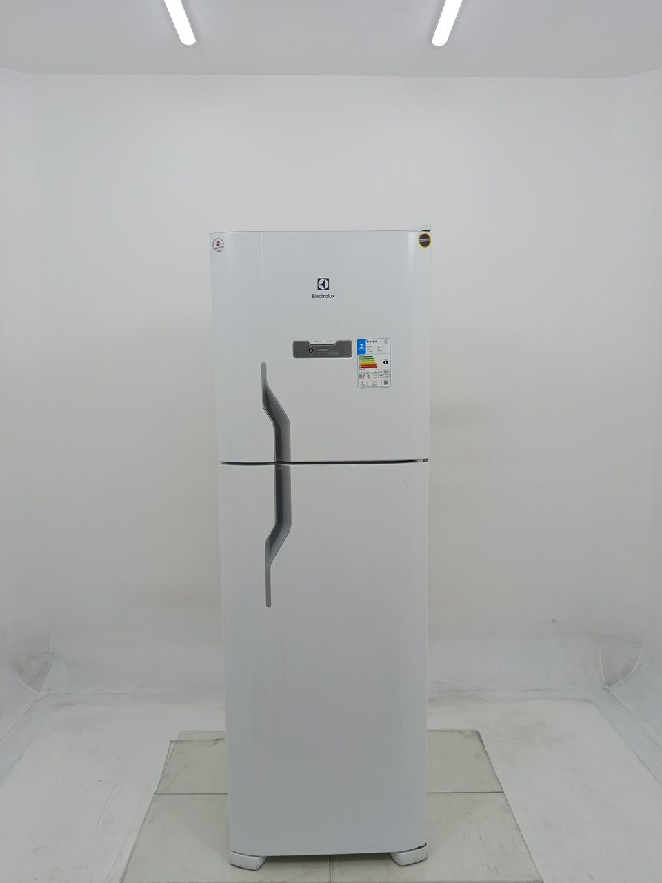 REFRIGERADOR ELECTROLUX DFN44 FROST FREE 400L