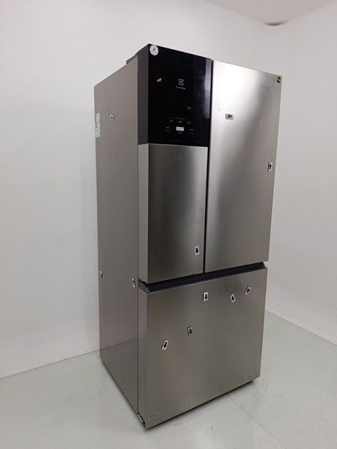 REFRIGERADOR ELECTROLUX IM8S FROST FREE INVER