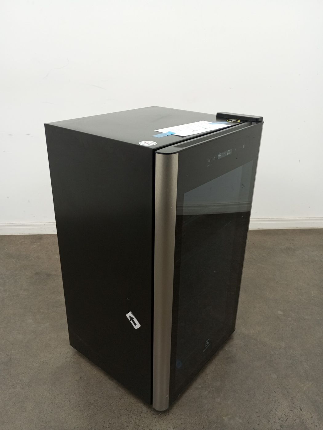 ADEGA ELECTROLUX WDF29 DUAL ZONE 29 GARRAFAS 