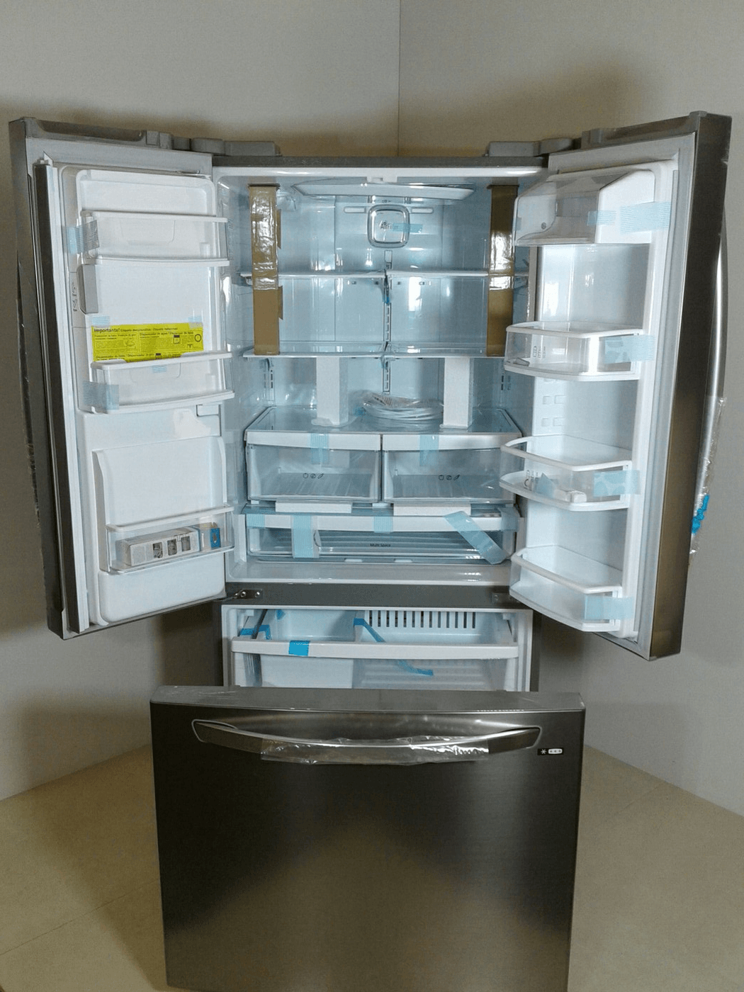 REFRIGERADOR PANASONIC 3 PORTAS 592 L