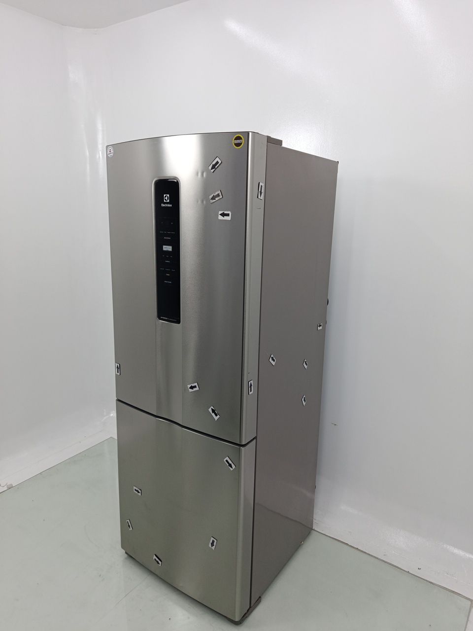 REFRIGERADOR ELECTROLUX IB7S FROST FREE INVER