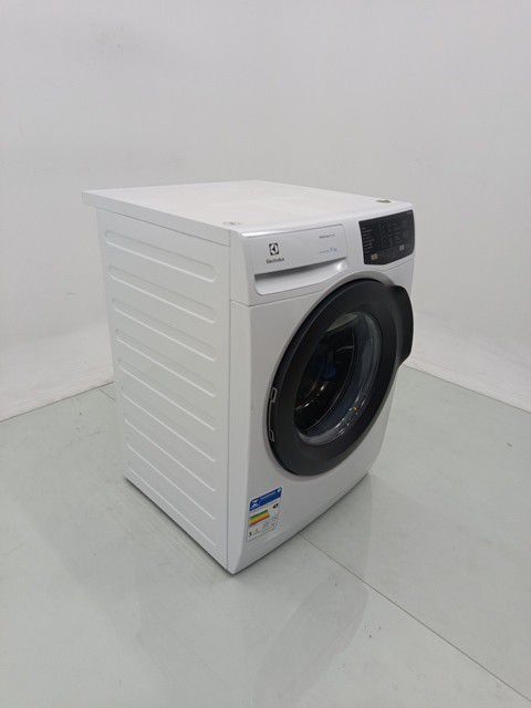LAVADORA ELECTROLUX FRONT LOAD LFE11 11KG INV
