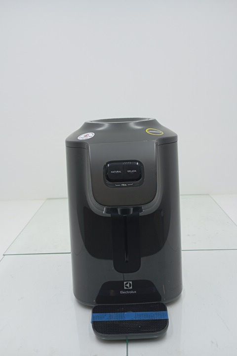 BEBEDOURO ELECTROLUX BC01X ÁGUA GELADA. FRIA 
