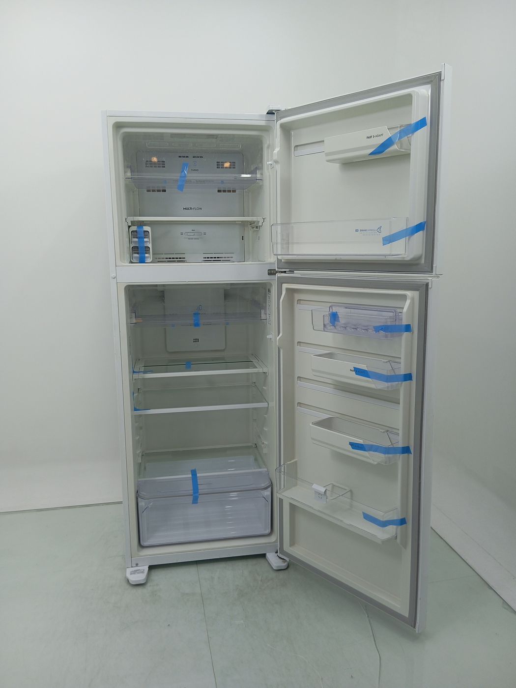 REFRIGERADOR ELECTROLUX DF56 FROST FREE 474 D