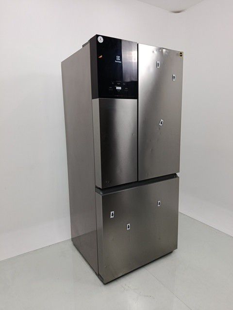 REFRIGERADOR ELECTROLUX IM8S FROST FREE INVER