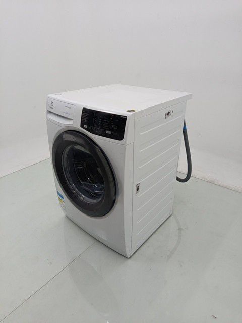 LAVADORA ELECTROLUX FRONT LOAD LFE11 11KG INV