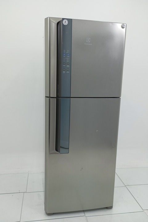 REFRIGERADOR ELECTROLUX IF55S TOP FREEZER INV
