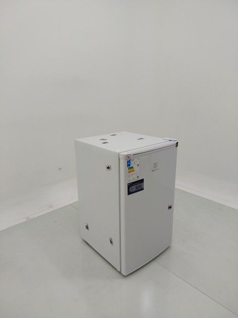 FRIGOBAR ELECTROLUX EM120 122L EFFICIENT COM 
