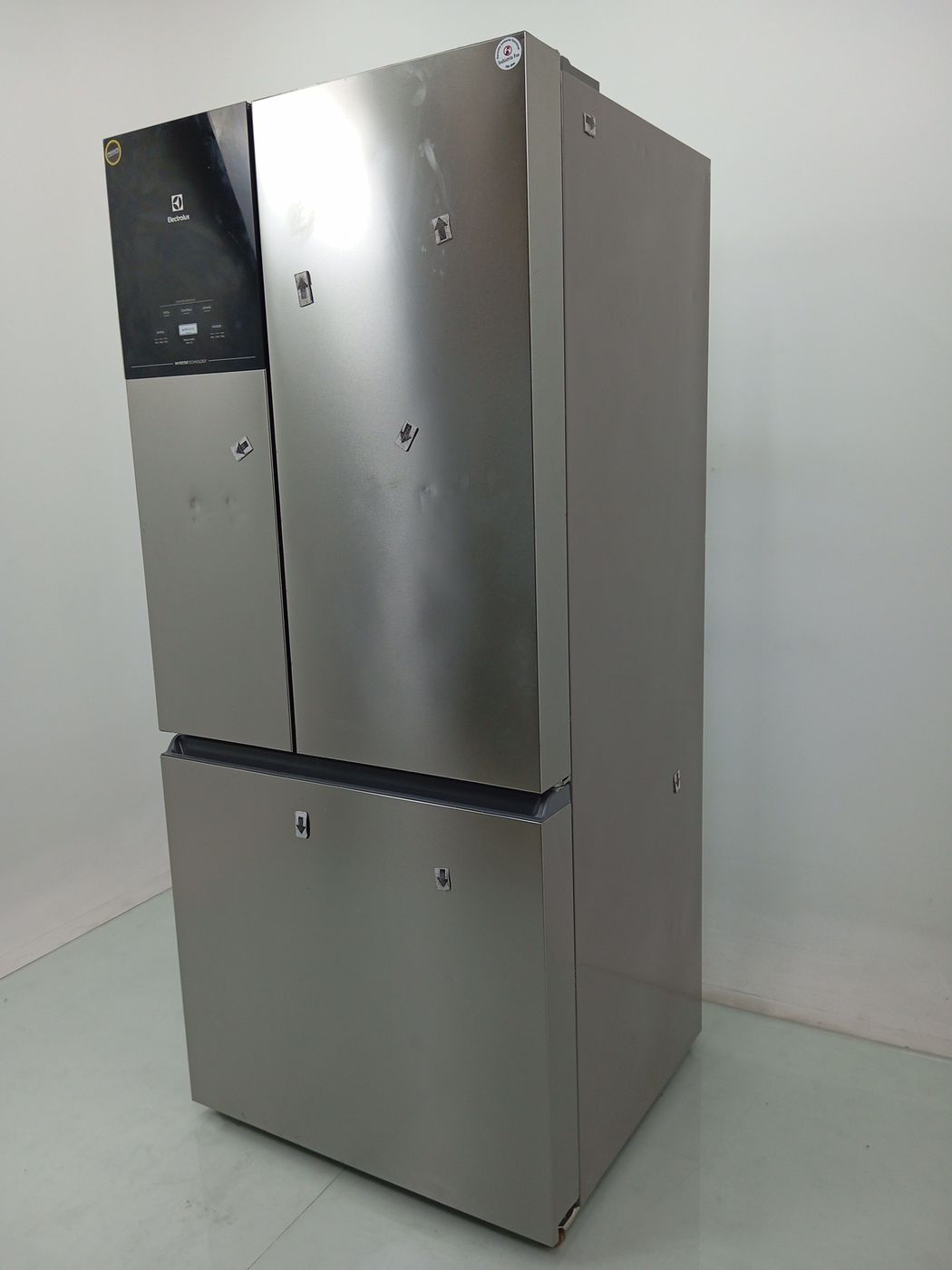 REFRIGERADOR ELECTROLUX IM8S FROST FREE INVER
