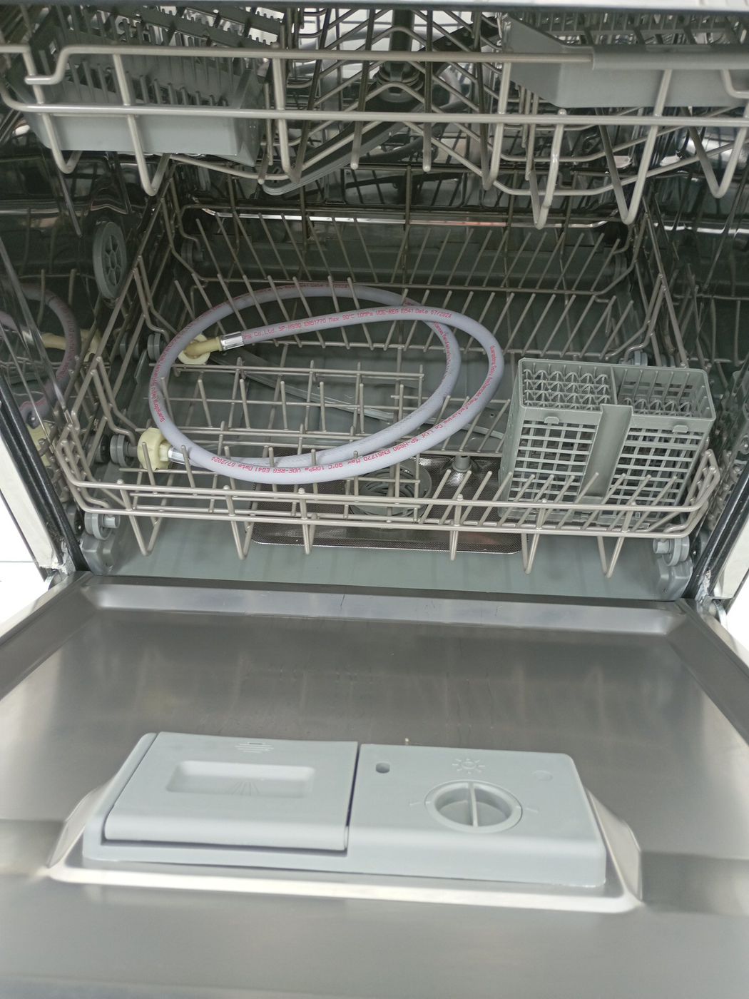 LAVA LOUCAS ELECTROLUX LL08S - Lava Louça Ele