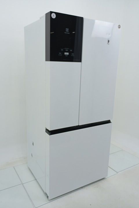 REFRIGERADOR ELECTROLUX IM8 FROST FREE INVERT