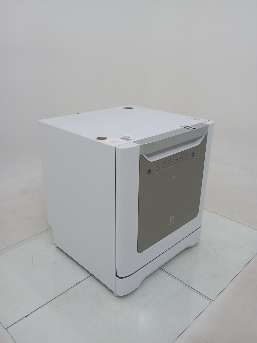 LAVA LOUCAS ELECTROLUX LV08B - Lava Louça Ele
