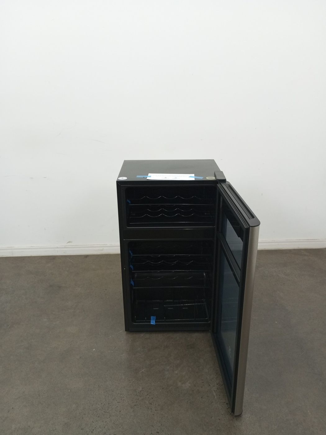 ADEGA ELECTROLUX WDF29 DUAL ZONE 29 GARRAFAS 
