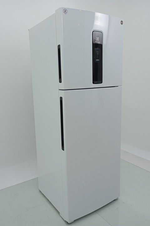 REFRIGERADOR ELECTROLUX IT70 FROST FREE INVER