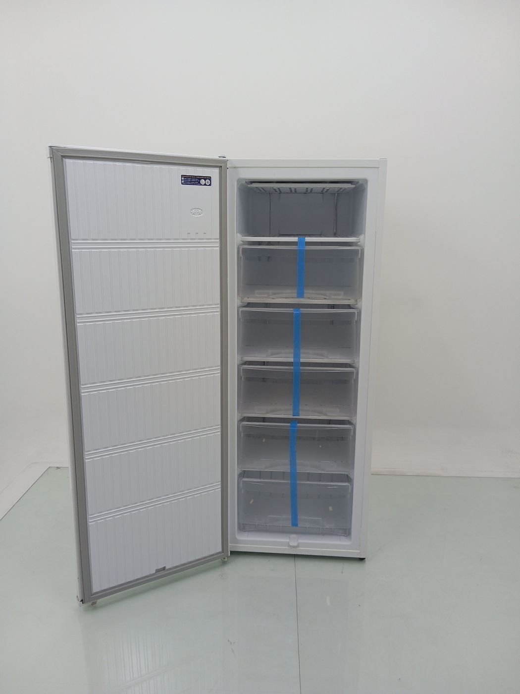 FREEZER ELECTROLUX VERTICAL FEI23 CYCLE DEFRO
