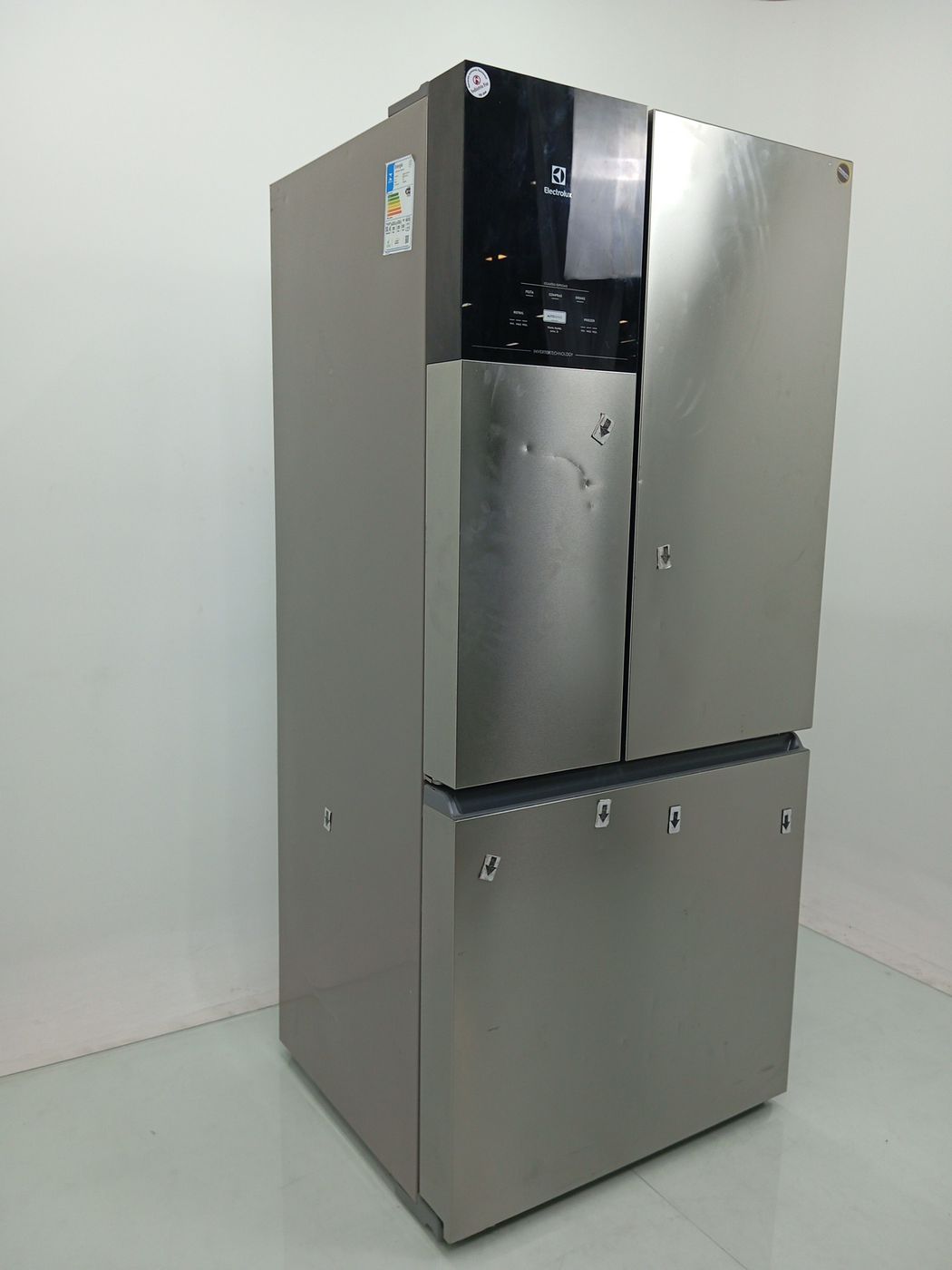 REFRIGERADOR ELECTROLUX IM8S FROST FREE INVER