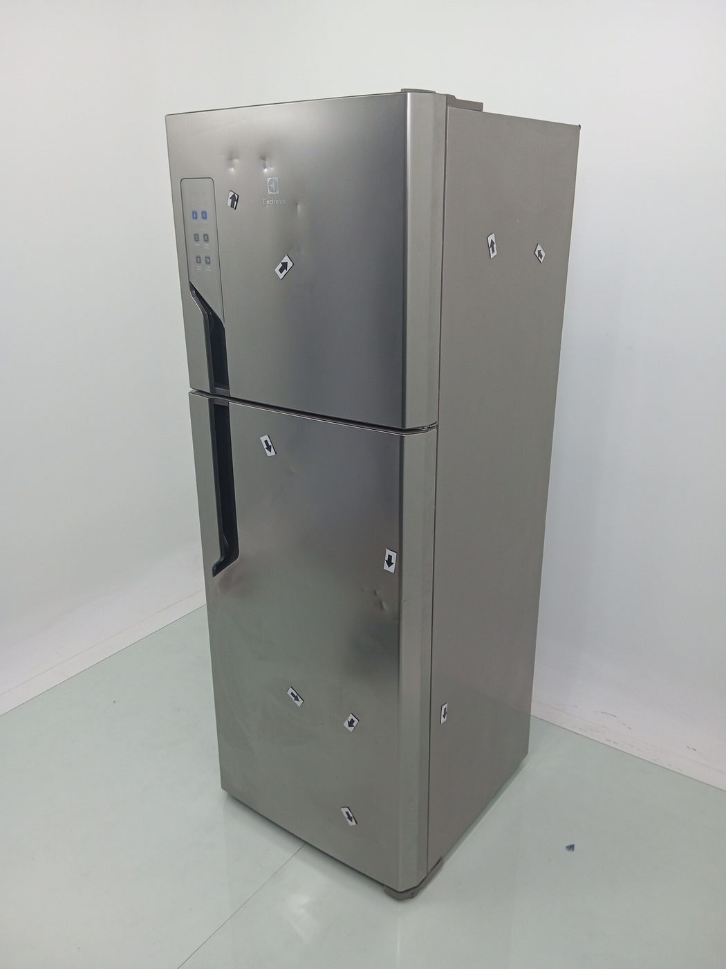 REFRIGERADOR ELECTROLUX TF56S TOP FREEZER FRO