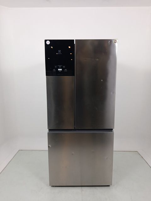 REFRIGERADOR ELECTROLUX IM8S - Refrigerador E
