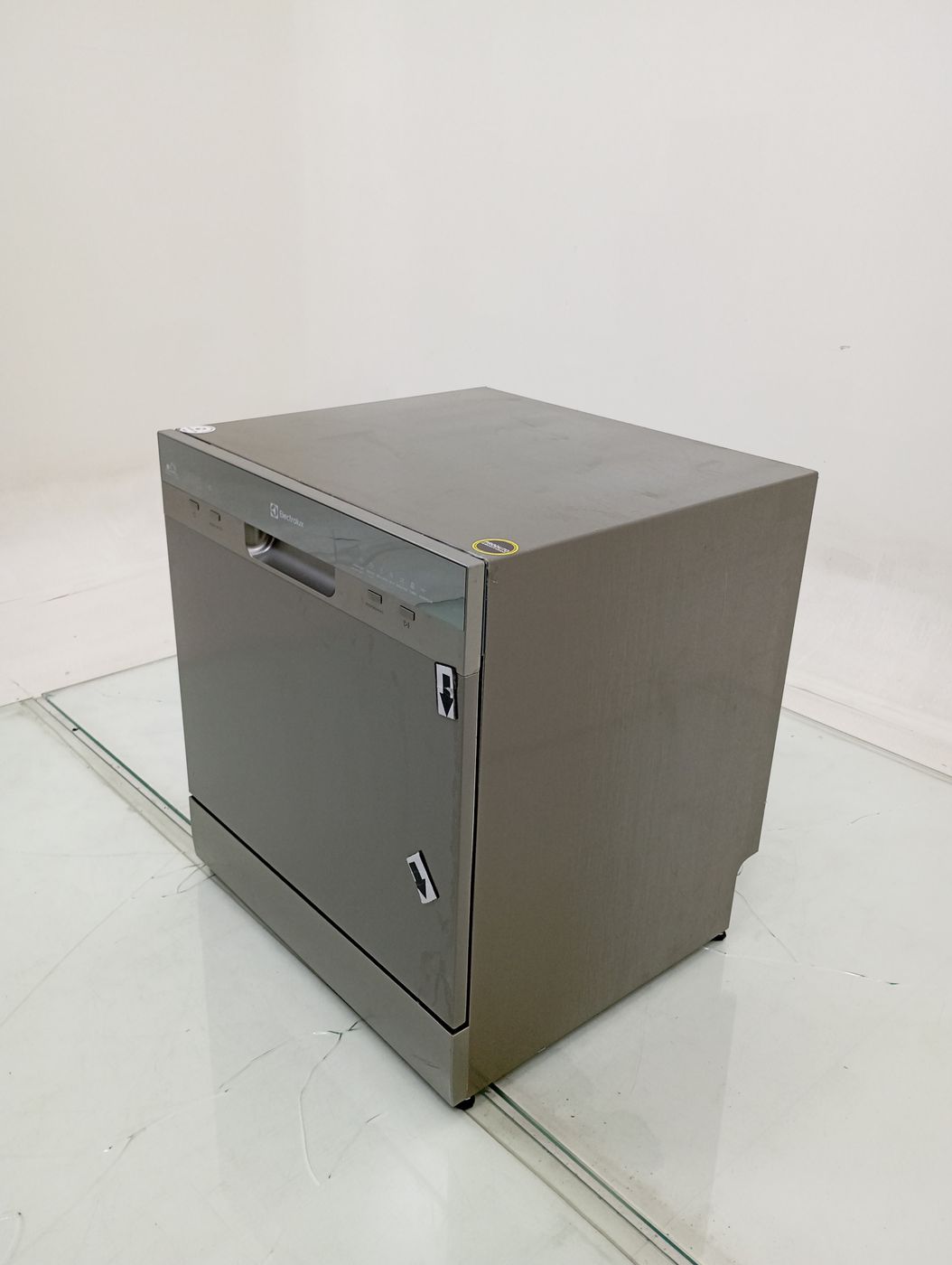 LAVA LOUCAS ELECTROLUX LL08S - Lava Louça Ele