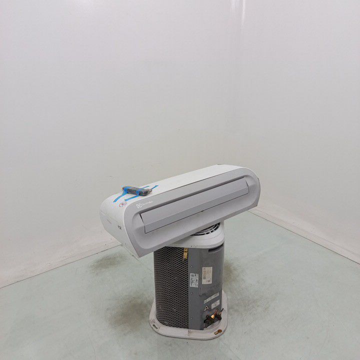 AR CONDICIONADO ELECTROLUX YI12F - Split Elec