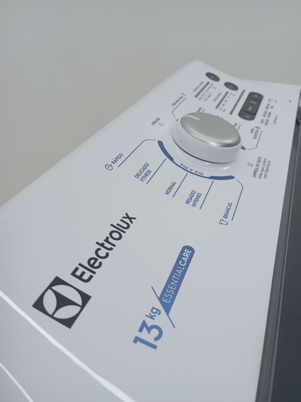 LAVADORA ELECTROLUX LED13 - Lavadora Electrol