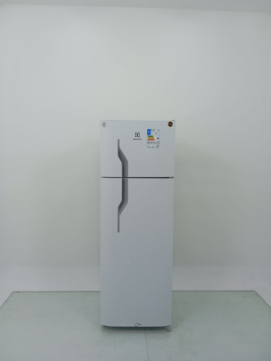 REFRIGERADOR ELECTROLUX DC35A   DUAS PORTAS C