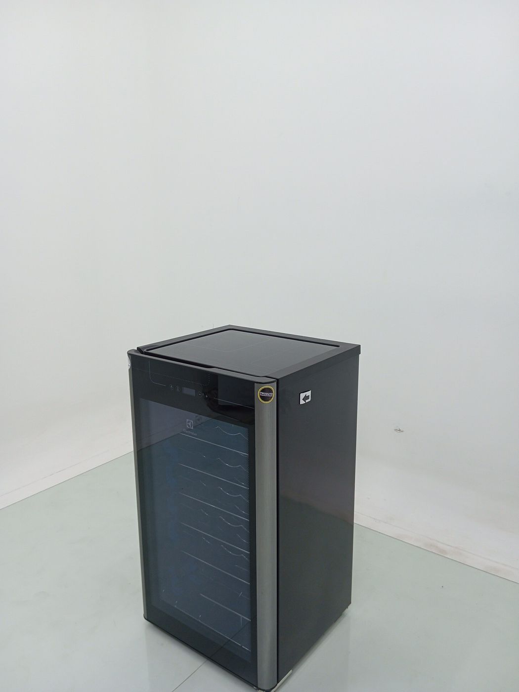 ADEGA ELECTROLUX VINHOS 1 PORTA ACS34 34 GARR