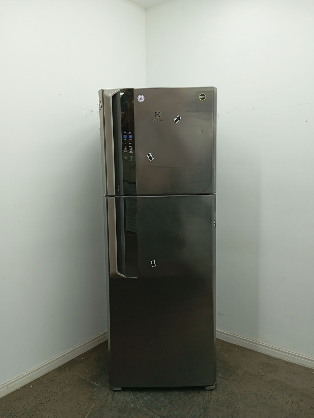 REFRIGERADOR ELECTROLUX DF56S  DUAS PORTAS FR