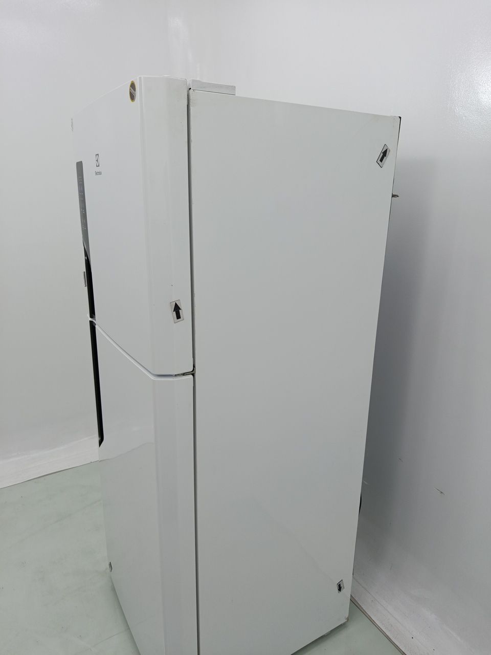 REFRIGERADOR ELECTROLUX TF55 FROST FREE 431L 