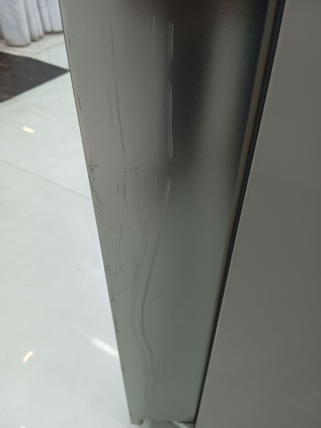 REFRIGERADOR ELECTROLUX IM8S - Refrigerador E