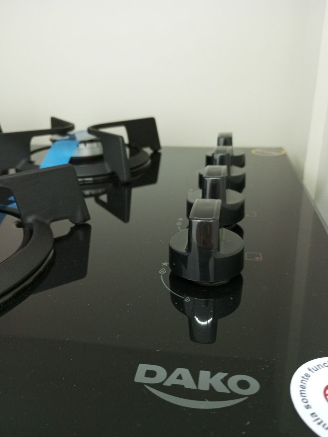 COOKTOP DAKO SUPREME 4 BOCAS TRIPLA CHAMA À G