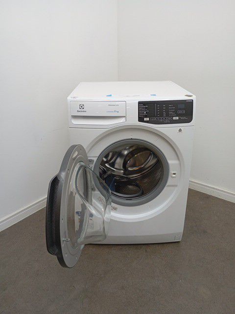 LAVADORA ELECTROLUX FRONT LOAD LFE11 11KG INV
