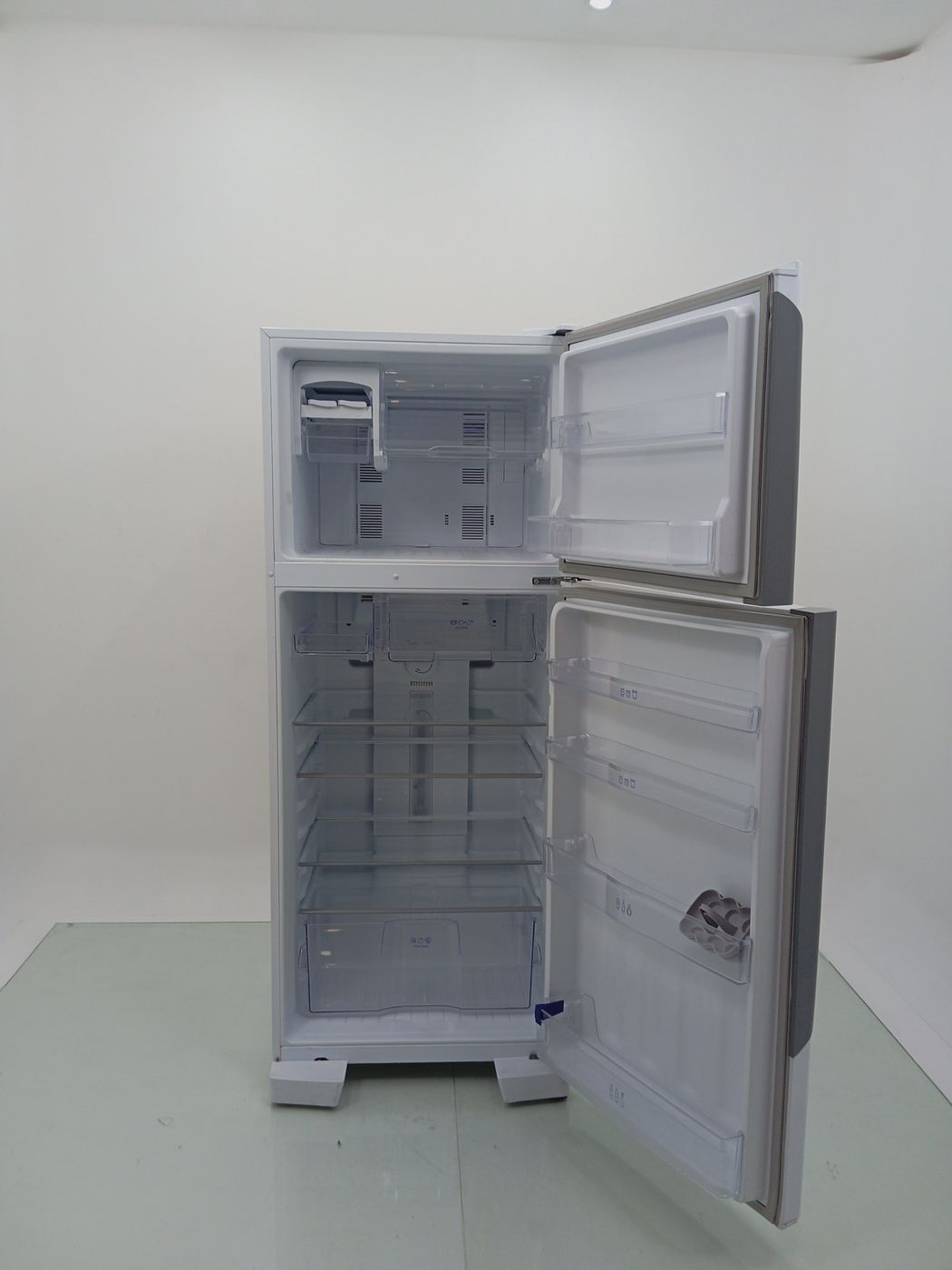 REFRIGERADOR PANASONIC 435L FROST FREE 2 PORT