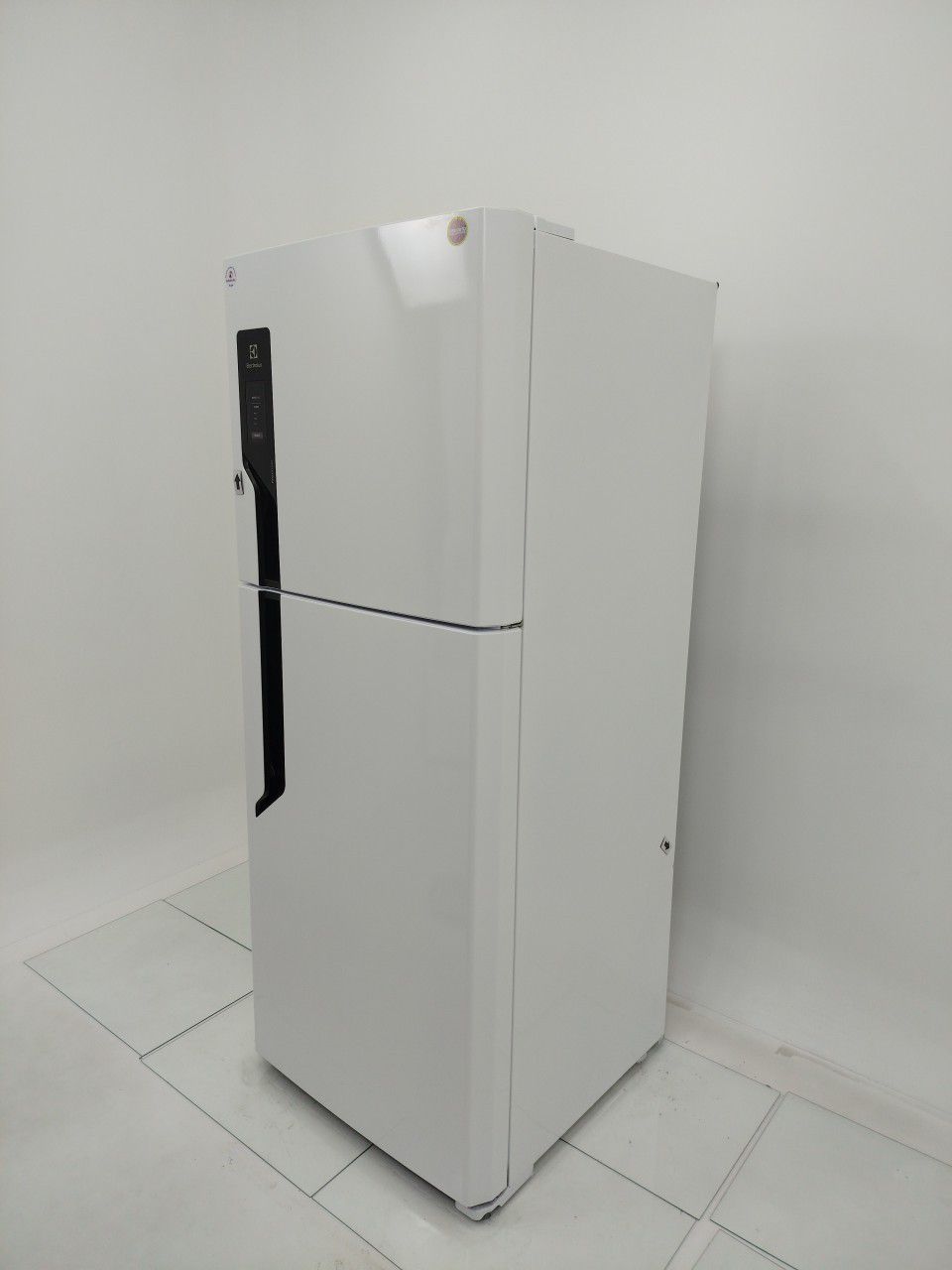 REFRIGERADOR ELECTROLUX TF70 FROST FREE 431L 