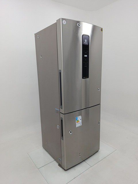 REFRIGERADOR ELECTROLUX IB54S - Refrigerador 