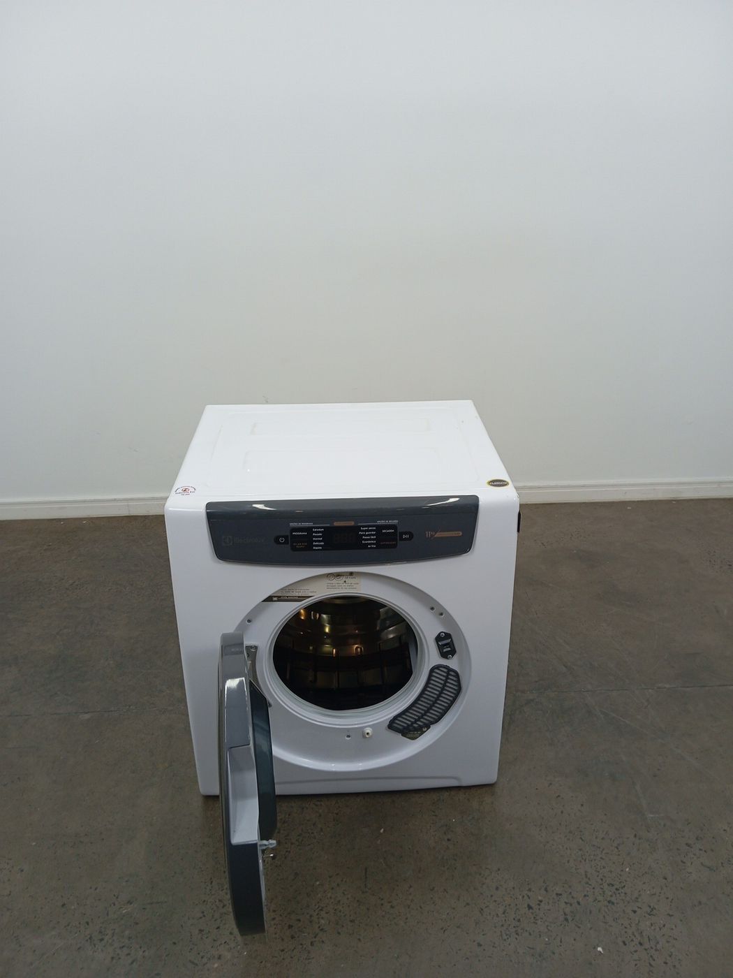 SECADORA ELECTROLUX SVB11 DE PAREDE E PISO 11