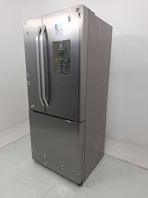REFRIGERADOR ELECTROLUX DM84X FROST FREE INVE