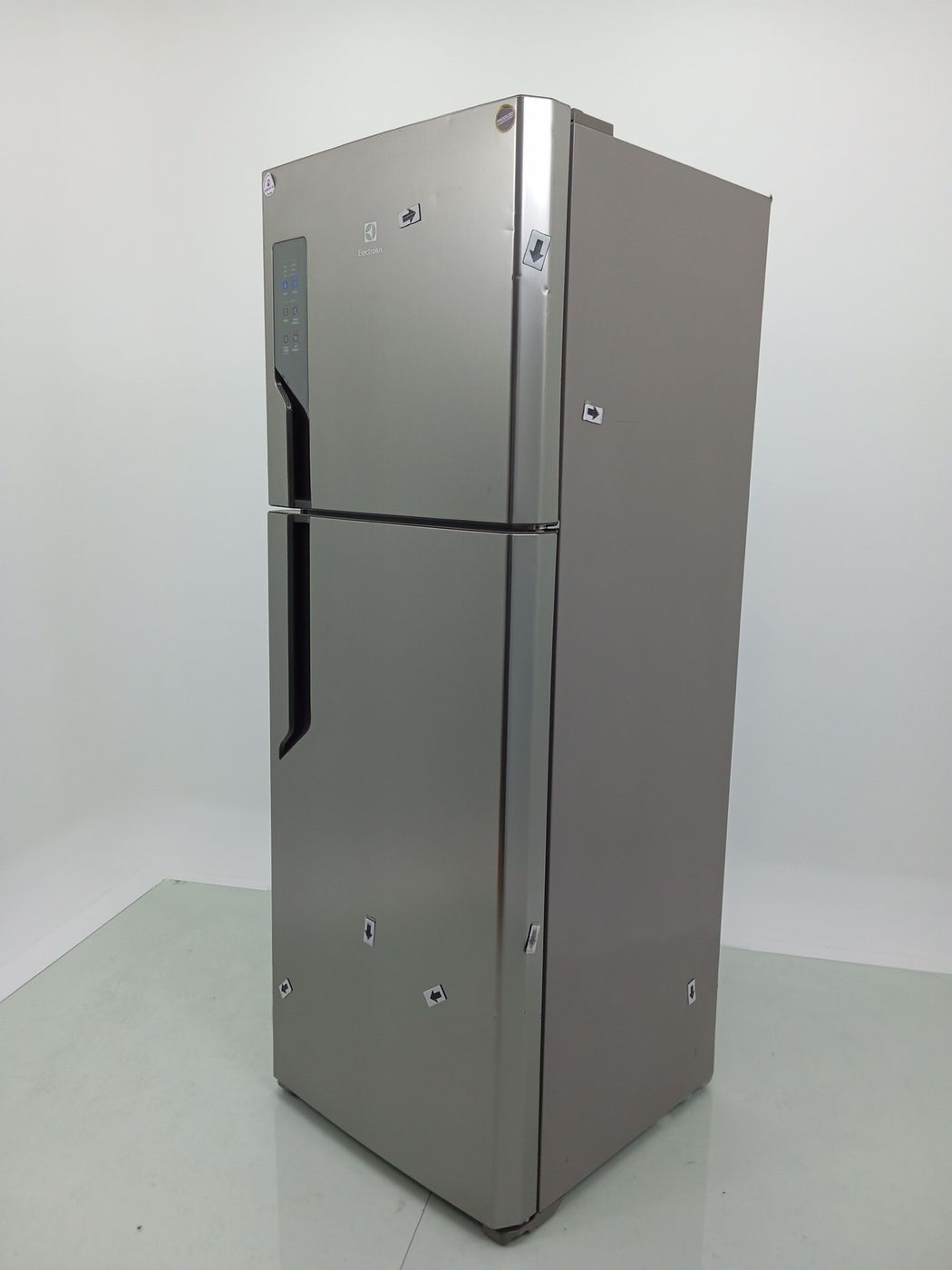 REFRIGERADOR ELECTROLUX IT56S DUAS PORTAS FRO