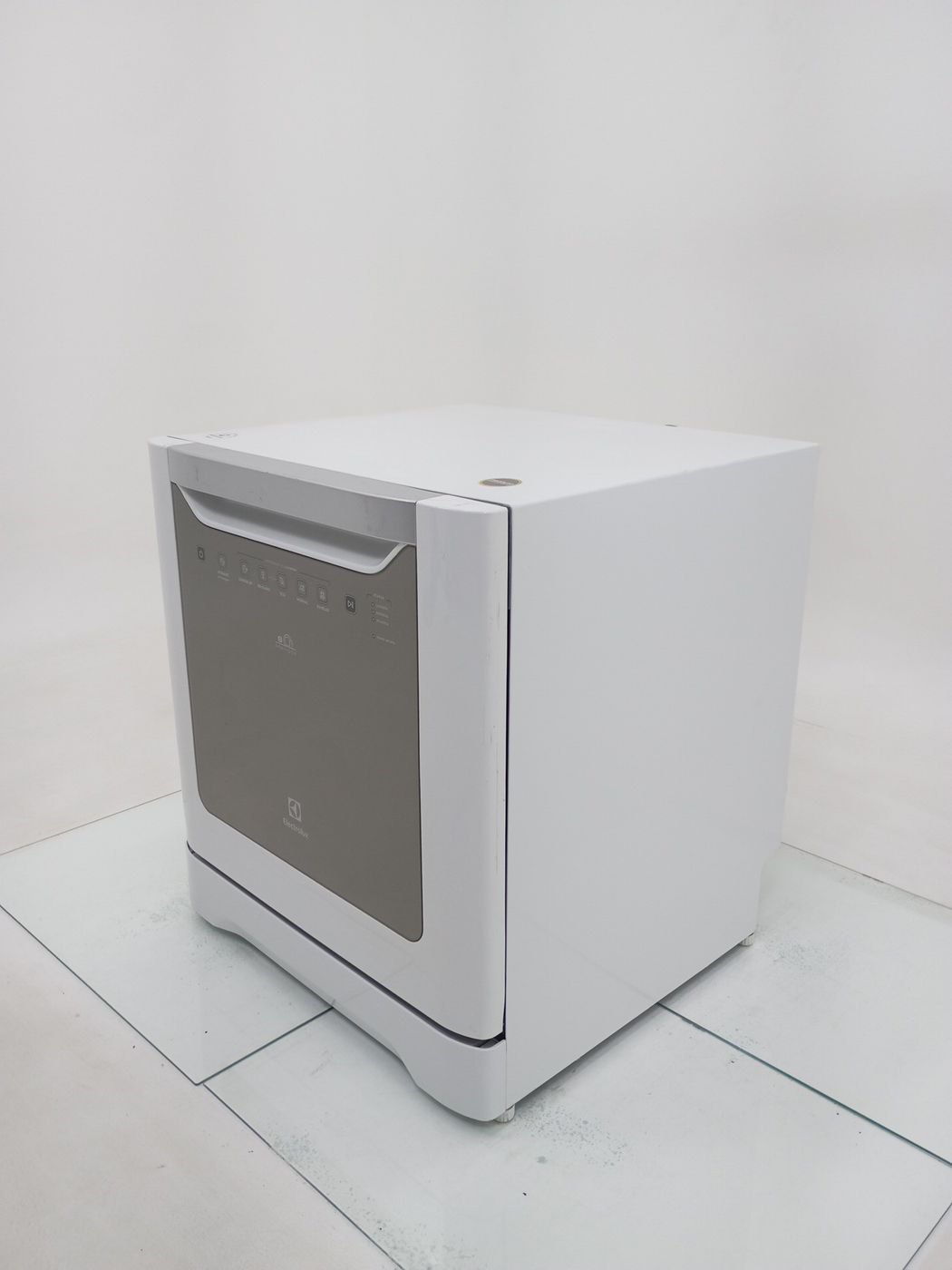 LAVA LOUCAS ELECTROLUX LV08B 8 SERVICOS - BRA