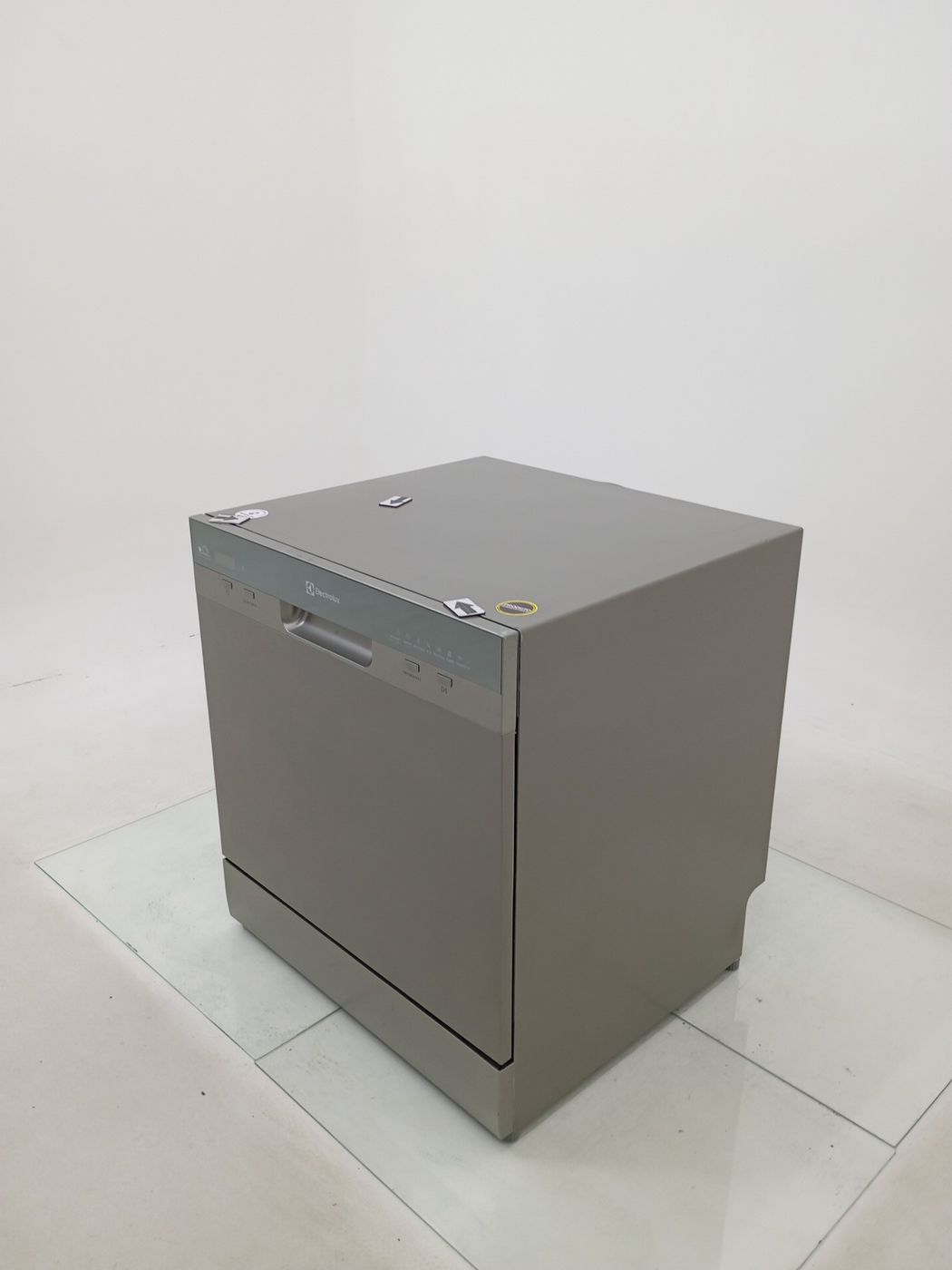 LAVA LOUCAS ELECTROLUX LL08S - Lava Louça Ele