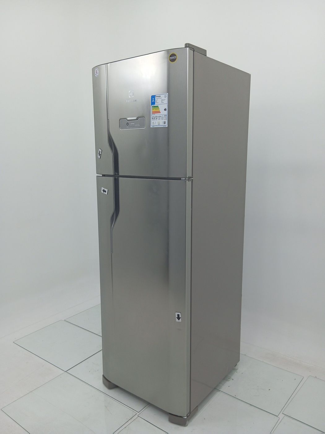 REFRIGERADOR ELECTROLUX DFX41 FROST FREE 371L