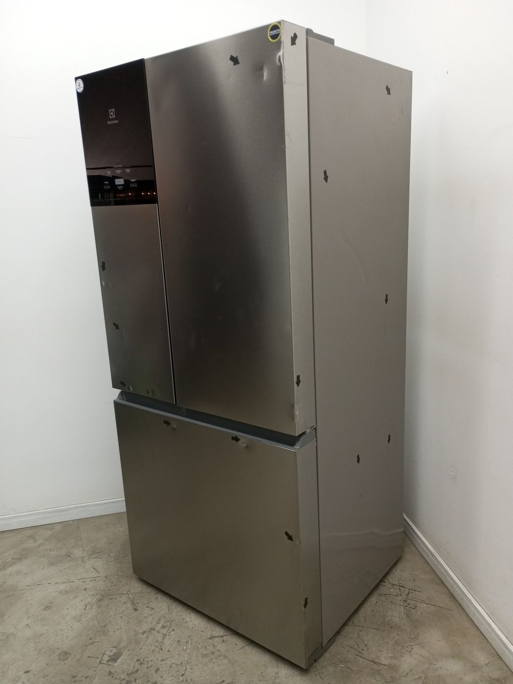 REFRIGERADOR ELECTROLUX IM8S FROST FREE INVER