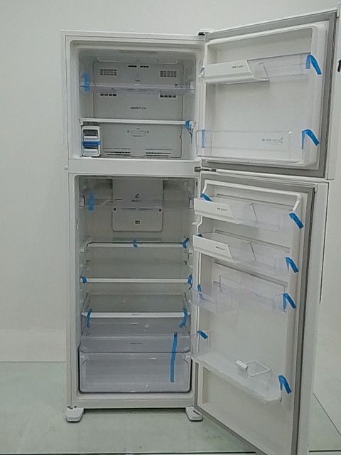 REFRIGERADOR ELECTROLUX DF56 FROST FREE 474 D