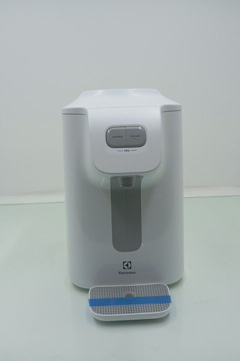 BEBEDOURO ELECTROLUX BC018 ÁGUA GELADA, FRIA 